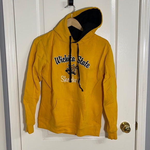 Wichita State University Sweatshirt - Picture 1 of 4